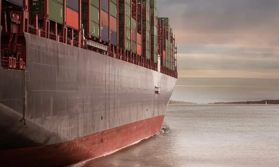 МВФ: С 30% е намалял превозът на контейнери в Червено море - Tribune.bg