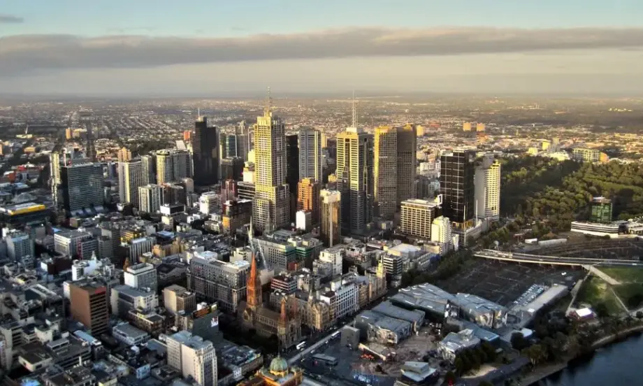 Австралия вдига тройно таксите за чуждестранни купувачи на жилища в страната - Tribune.bg