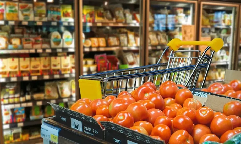 Британските супермаркети Asda въвеждат лимит за покупка на зеленчуци и плодове - Tribune.bg