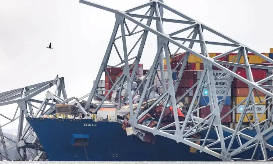 По-малък разход за щети: Закон за Титаник дава надежда на собственика на кораба, срутил мост в Балтимор