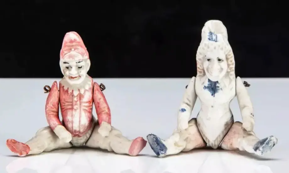 Британска двойка продаде на търг колекция от кукли за 632 000 паунда (СНИМКИ) - Tribune.bg