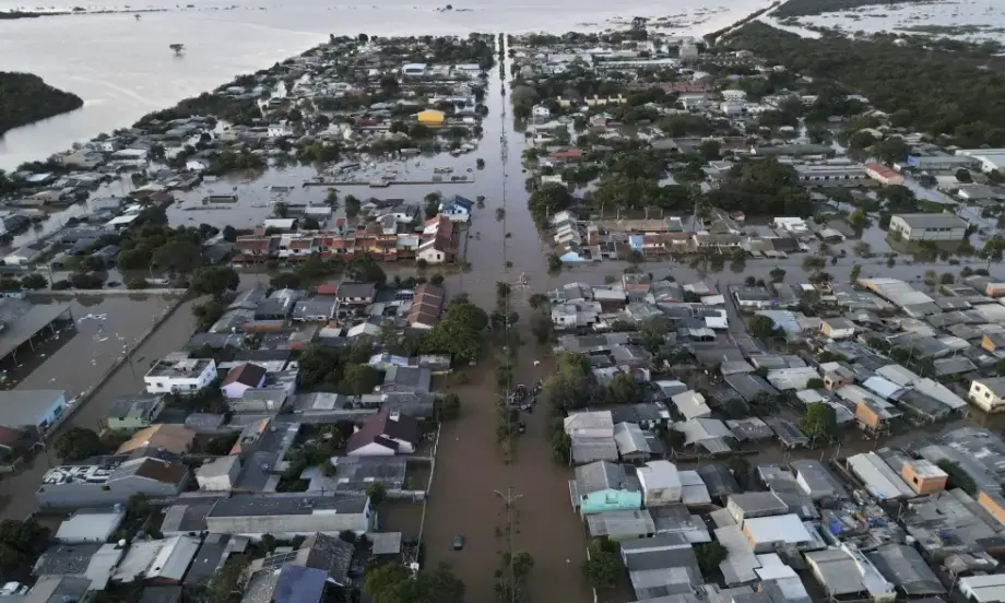 Бразилия отпуска 10 млрд. долара за отстраняване на щетите от наводненията - Tribune.bg