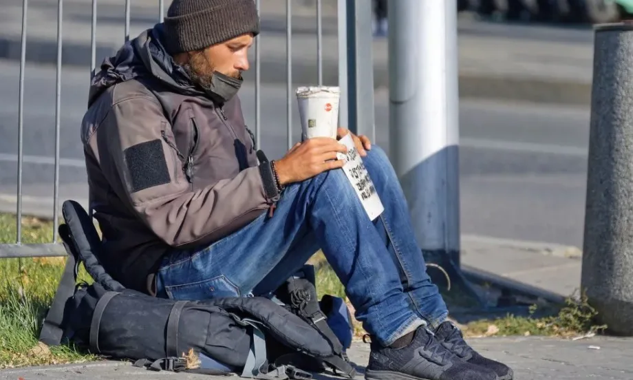 Проучване: Индустрията за бързо хранене в САЩ води работниците до бездомност - Tribune.bg