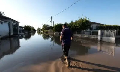 В Гръция: Отпускат до 10 000 евро за възстановяване на домовете след наводненията