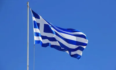 ОИСР: Гърците използват банковите си спестявания