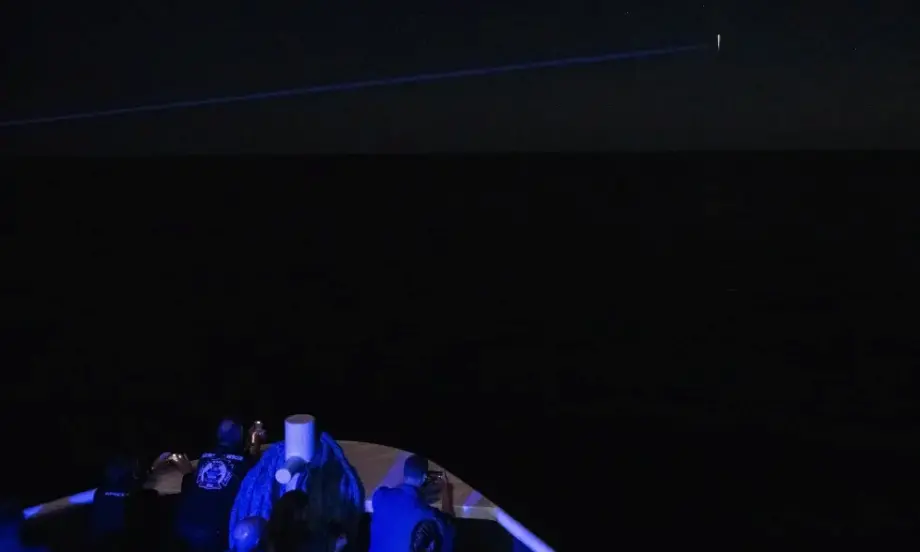 След шест месеца на МКС космическият кораб Crew Dragon се завърна на Земята - Tribune.bg