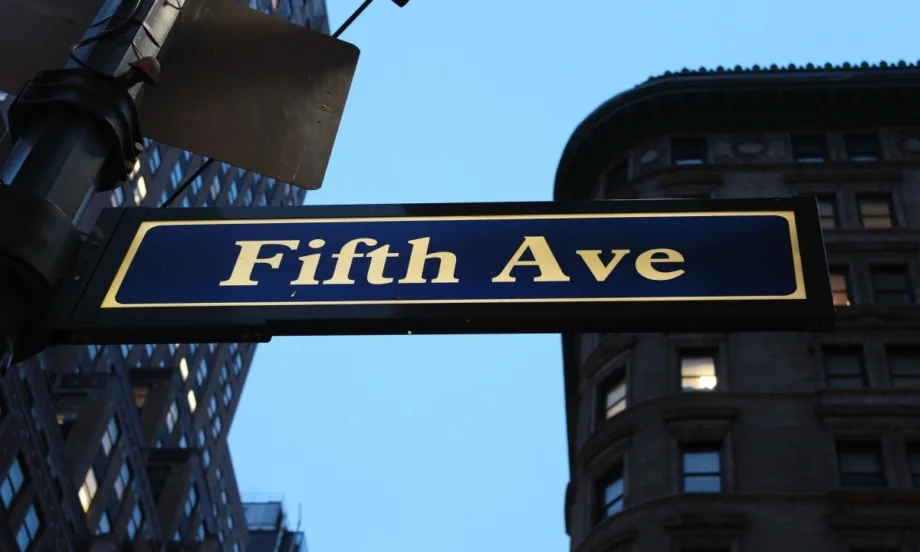 Американска компания, собственик на луксозни универсални магазини обяви фалит - Tribune.bg