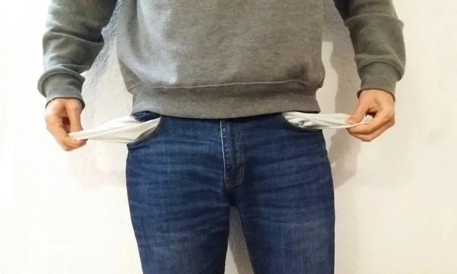 Ръст на безработицата в Канада, вече е 6,7% - Tribune.bg