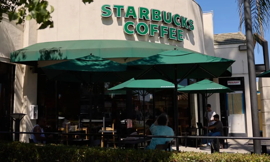 Starbucks затваря кафенета и съкращава служители - Tribune.bg