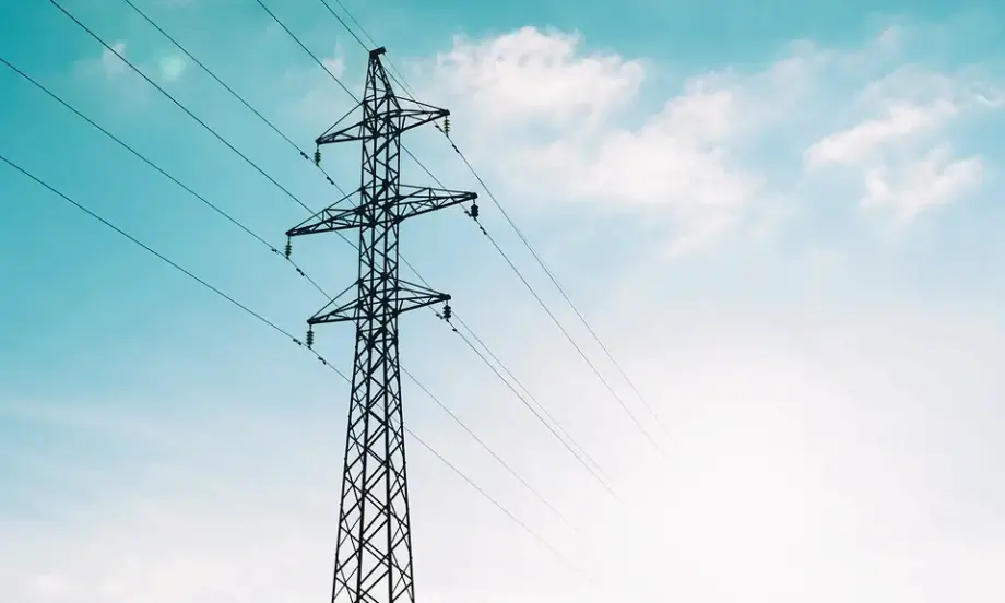 Експерт: Намалява необходимостта от компенсации за тока - Tribune.bg