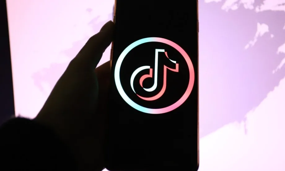 TikTok възстановява услугата в САЩ - Tribune.bg