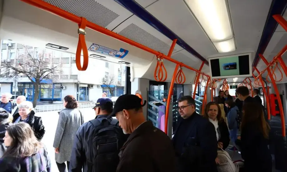 В София, Варна и Бургас градският транспорт ще работи в новогодишната нощ - Tribune.bg