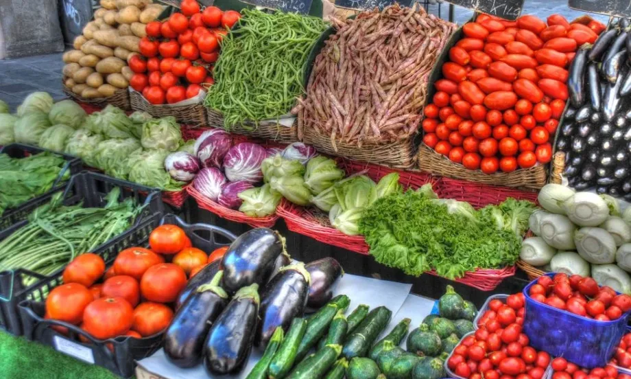 Българските зеленчуци изчезват - родното производство е на минимум, а цените вървят стремглаво нагоре - Tribune.bg