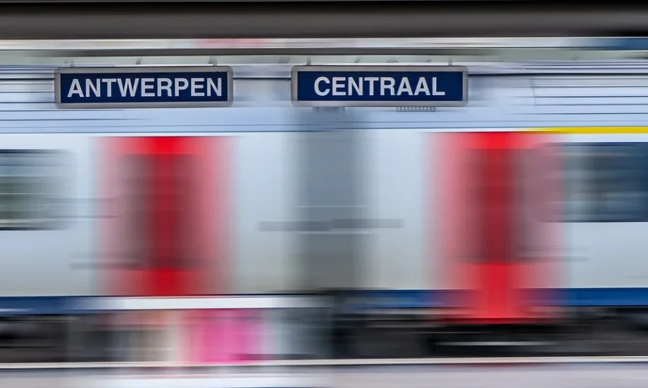 Белгия избра испанци да подменят остарелите влакове - Tribune.bg