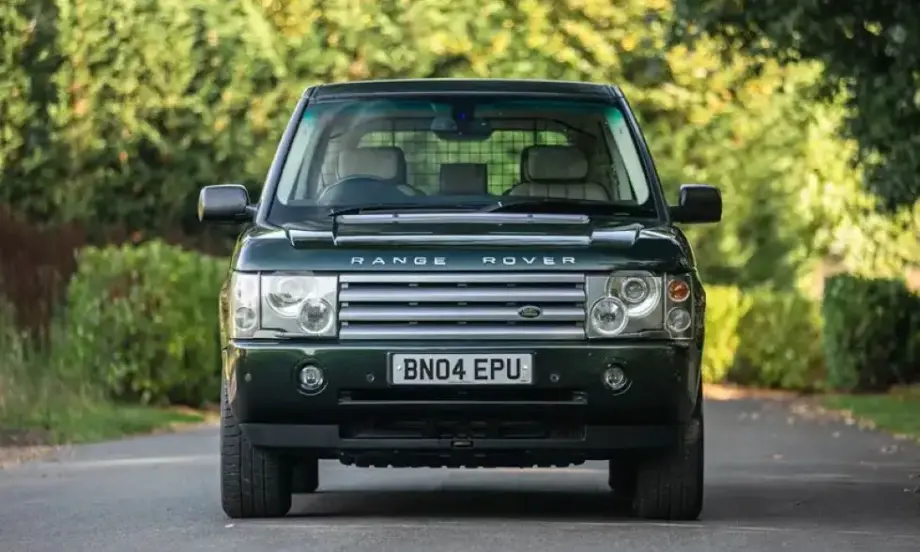Продават Range Rover, принадлежал на кралица Елизабет II (ВИДЕО и СНИМКИ) - Tribune.bg