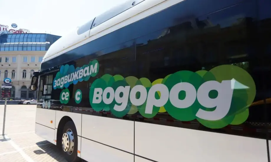 Само за няколко дни: Демонстрационен водороден автобус тръгва в София (СНИМКИ) - Tribune.bg