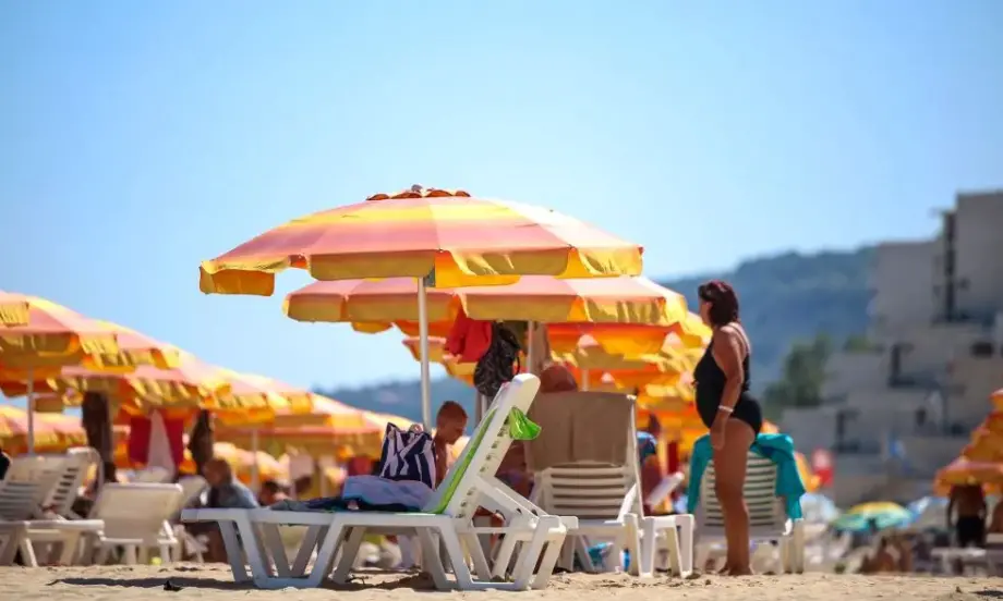 Туристическият бранш ще търси юридическа отговорност относно твърденията за мръсната вода по родните плажове - Tribune.bg
