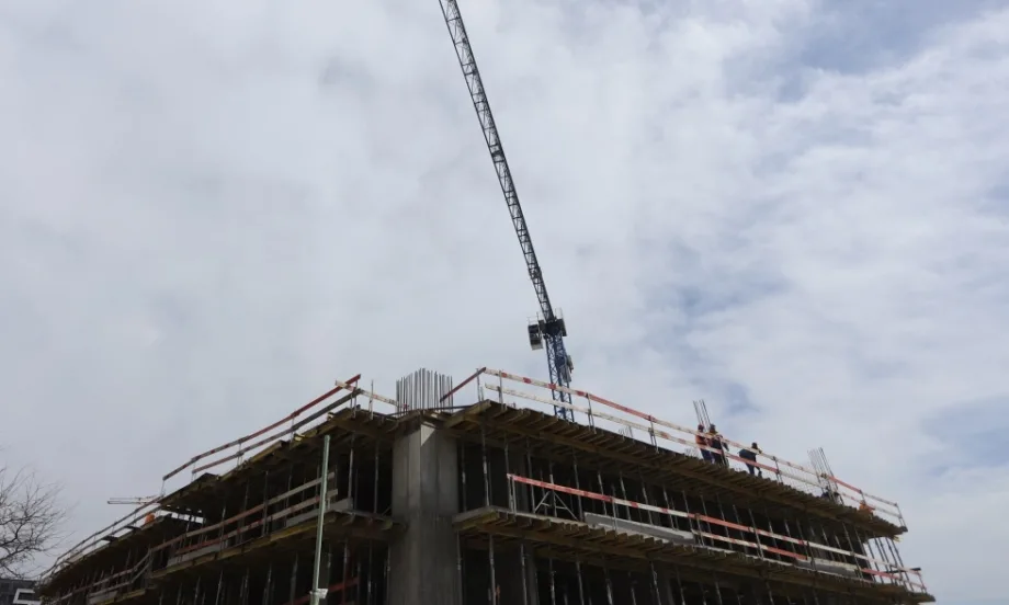 В Пловдив се строят почти два пъти повече нови сгради, отколкото в София - Tribune.bg