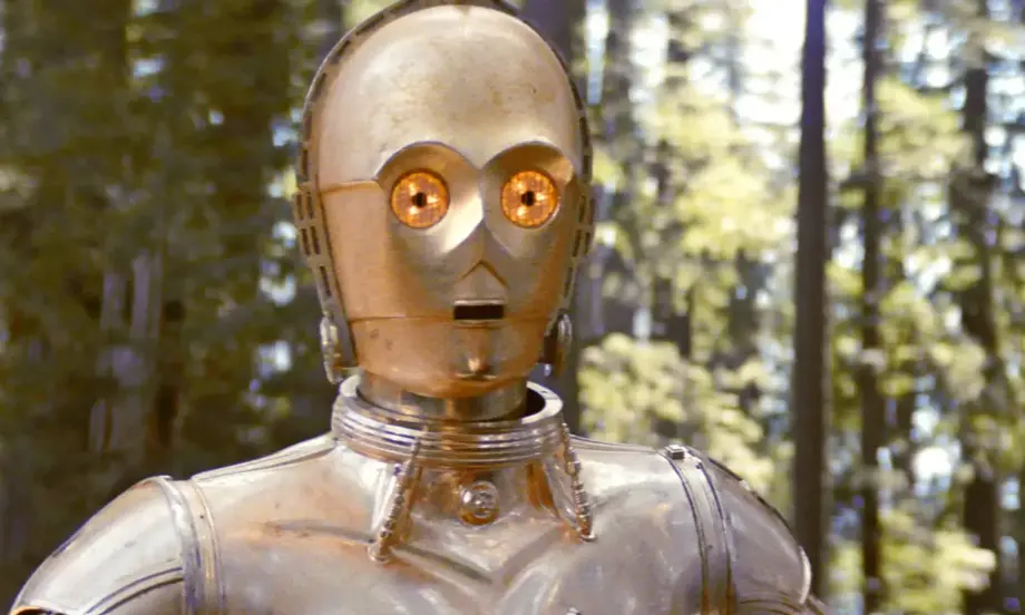 За 1 млн. щатски долара: Продават на търг главата на дроида от Междузвездни войни C-3PO (СНИМКИ) - Tribune.bg