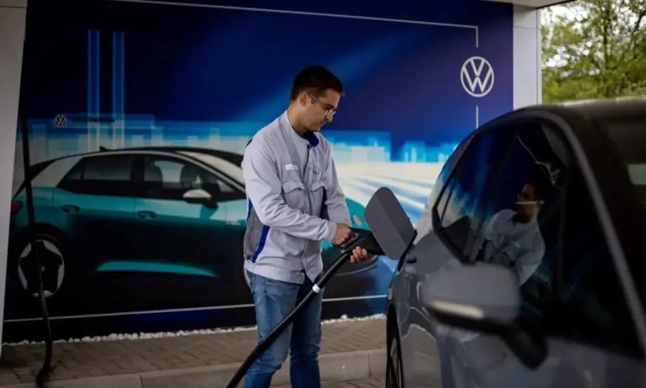 Volkswagen Group започна търговия с електроенергия в Германия на европейската енергийна борса Epex Spot - Tribune.bg
