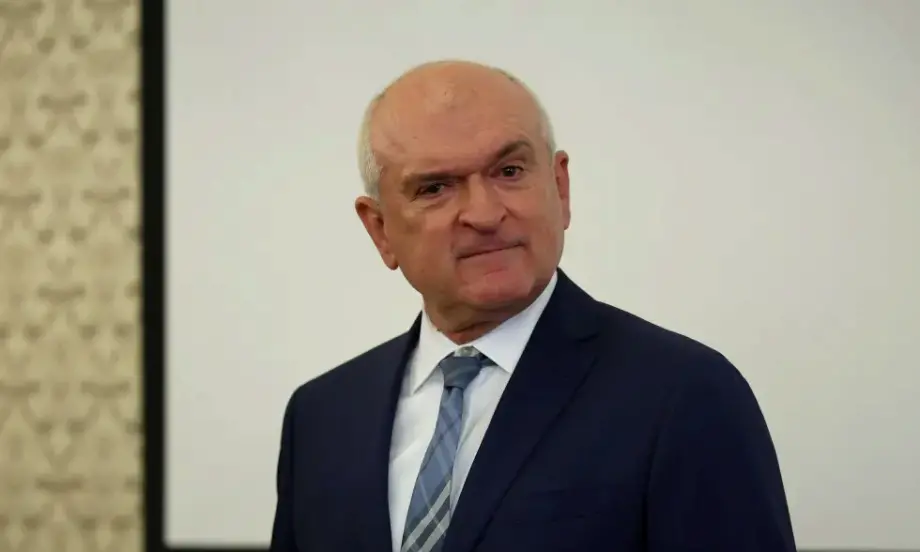 Главчев: Пенсиите ще бъдат вдигнати с 11% - Tribune.bg