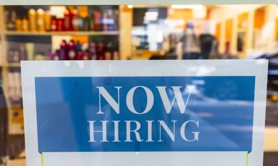 Безработицата в САЩ падна на 3,8%, разкрити са нови 303 000 работни места - Tribune.bg