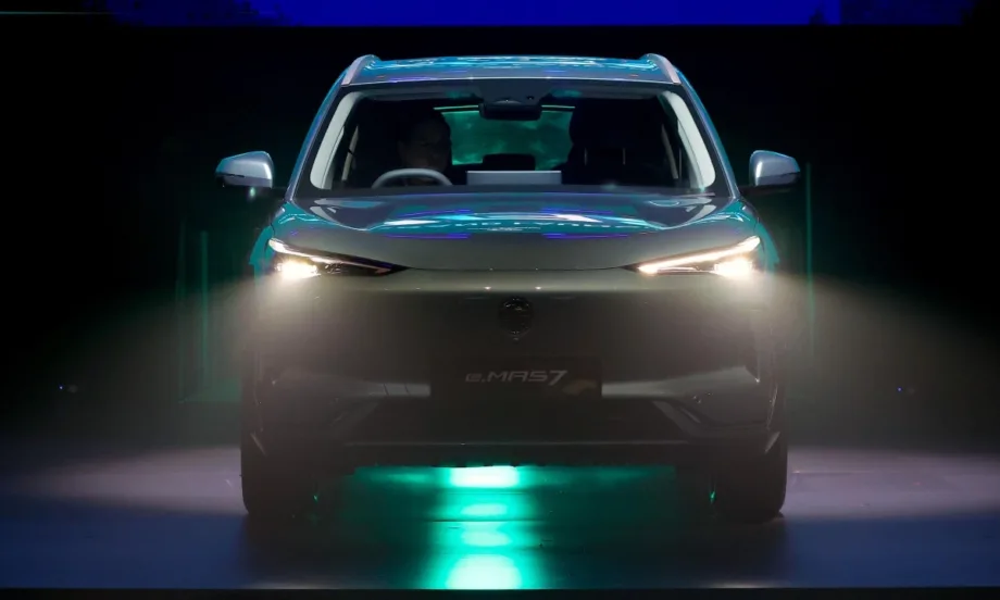 Малайзия пусна първия си електрически автомобил (СНИМКИ) - Tribune.bg