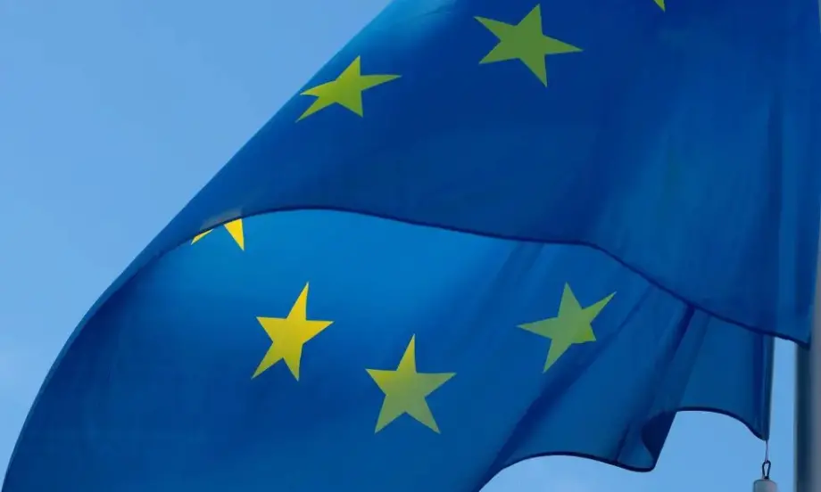 Държавите от ЕС се споразумяха относно законопроекта за възобновяемата енергия - Tribune.bg