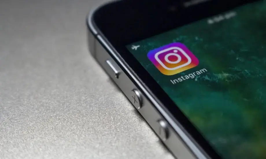 След мащабния срив, Instagram отново работи - Tribune.bg