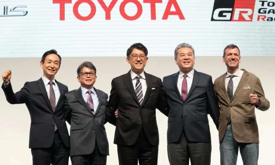 Toyota: Светът още не е готов да използва изцяло електромобили, а за производството им няма ресурс - Tribune.bg