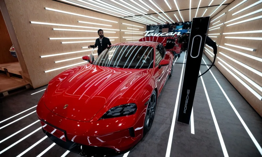 Porsche с ключово решение за производството на батерии - Tribune.bg