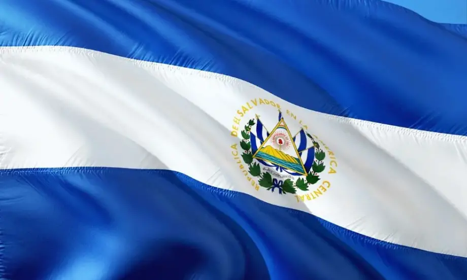 В Ел Салвадор издават разрешения за постоянно пребиваване срещу инвестиции в Биткойн - Tribune.bg