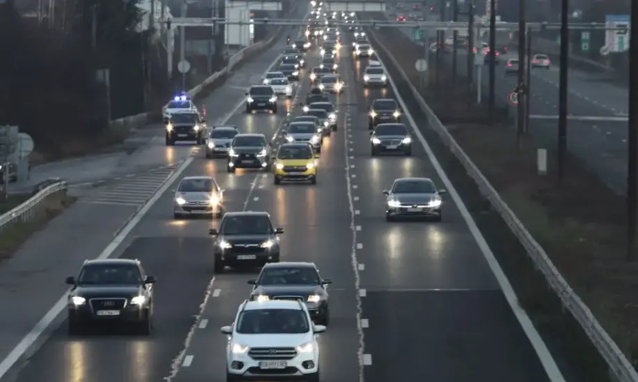 ЕП прие смекчаване на новите екоправила за автомобилите с ДВГ – отлагат Евро 7 с 2 години - Tribune.bg