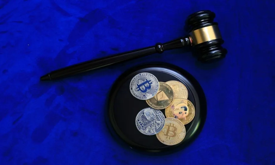 Британският финансов регулатор започна работа по единен стандарт за фирмите от крипто сектора - Tribune.bg