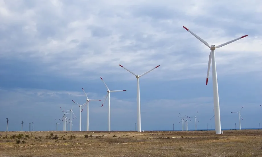 Блумбърг: ЕС не е в състояние да изпълни грандиозните планове за производство на вятърна енергия - Tribune.bg