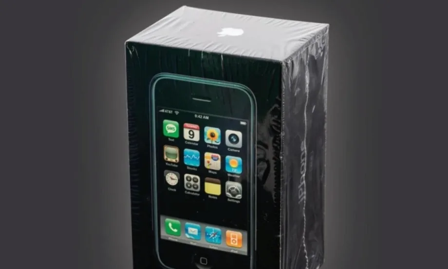 Неразопакован iPhone от 2007 година се продава на търг, очква се да бъде изтъгруван за над $50 000 - Tribune.bg