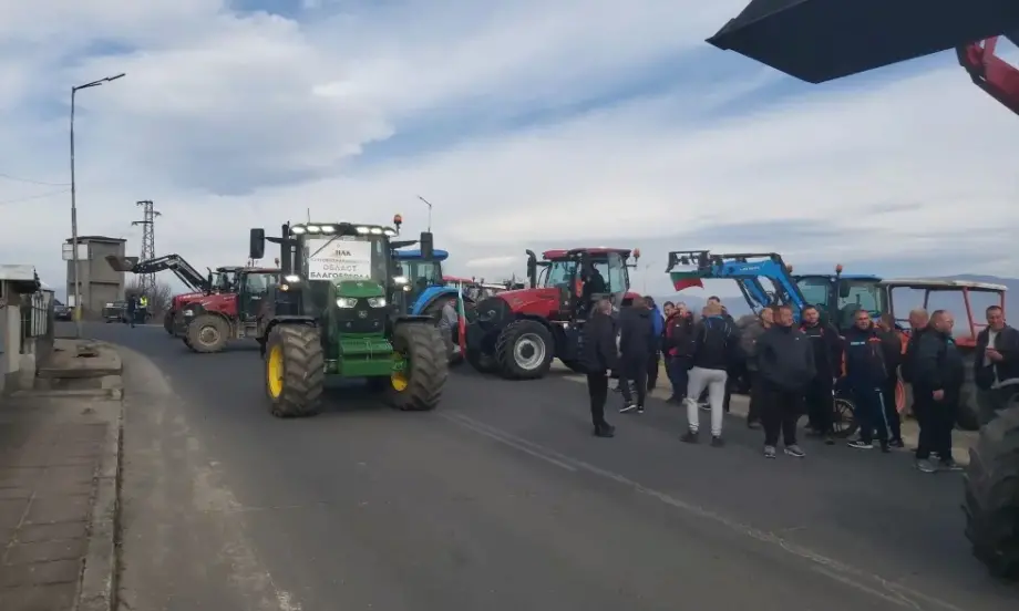 Фермери блокираха граничния пункт Илинден-Ексохи - Tribune.bg