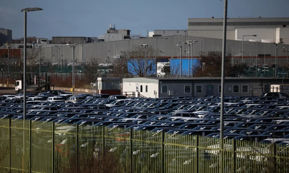 След месец възстановаване: Jaguar Land Rover започна процеса по поетапното рестартиране на дейността си - Tribune.bg