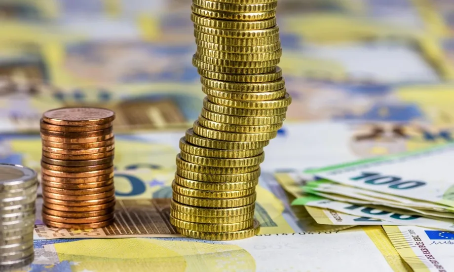 Днес е третата среща между синдикати, работодатели и властта за минималната работна заплата - Tribune.bg