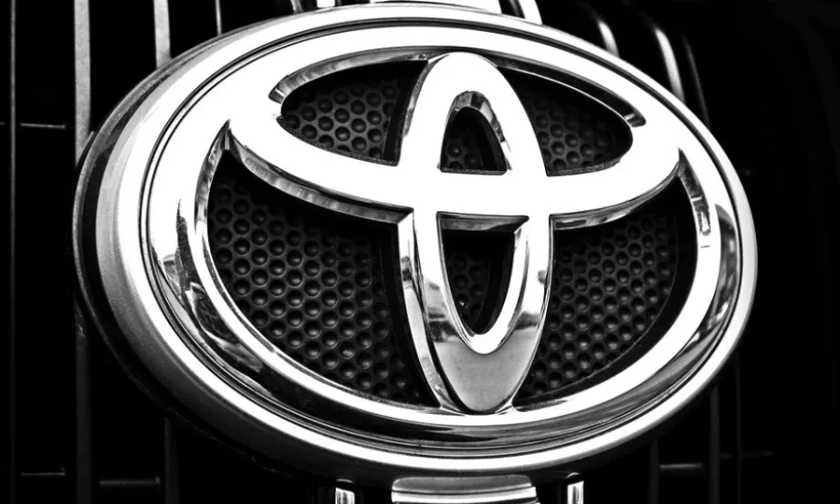 Toyota сменя смарт ключ с механичен, причината – липса на микрочипове - Tribune.bg