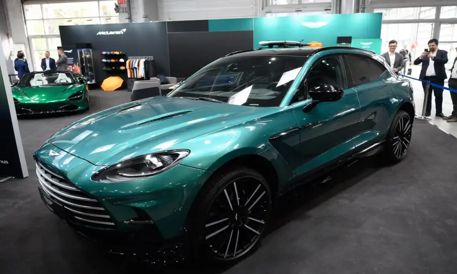 Изненадващо: Aston Martin ревизира очаванията си за финансовата 2024 г. - Tribune.bg