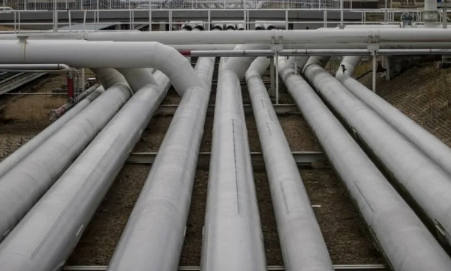 Русия спря петрола на Полша - Tribune.bg