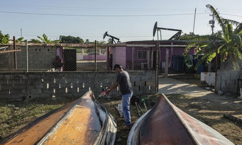Петролните компании от САЩ искат солидни гаранции, за да инвестират във Венецуела - Tribune.bg