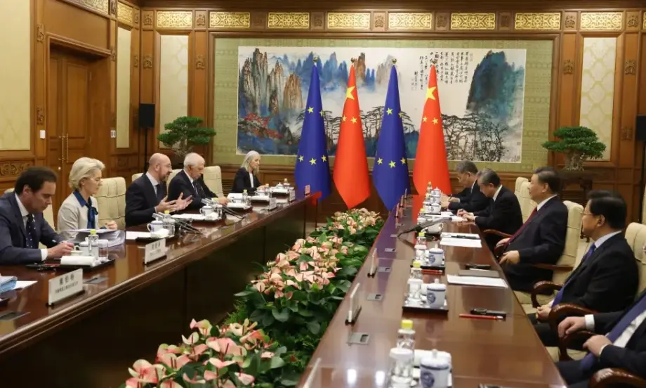 ЕС и Китай постигнаха съгласие за балансирана търговия - Tribune.bg