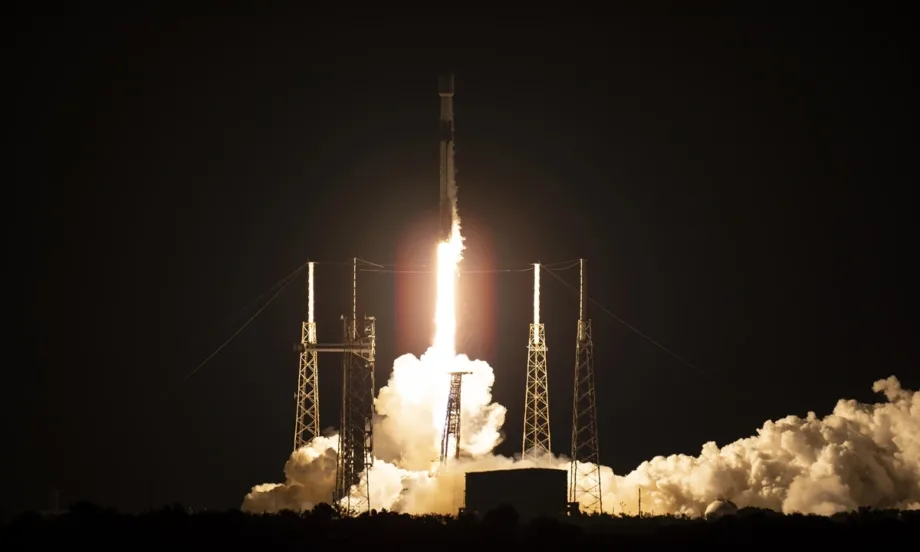 SpaceX изстреля още 23 сателита Starlink от Флорида - Tribune.bg