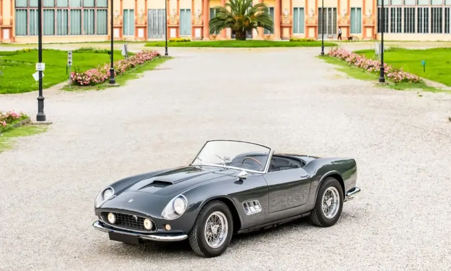 Първият автомобил от серията Ferrari 250 GT SWB California Spider беше продаден за над $17 млн. (ВИДЕО) - Tribune.bg