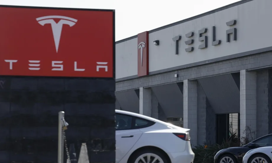 Рязък спад в продажбите на Tesla и във Великобритания, и Германия - Tribune.bg