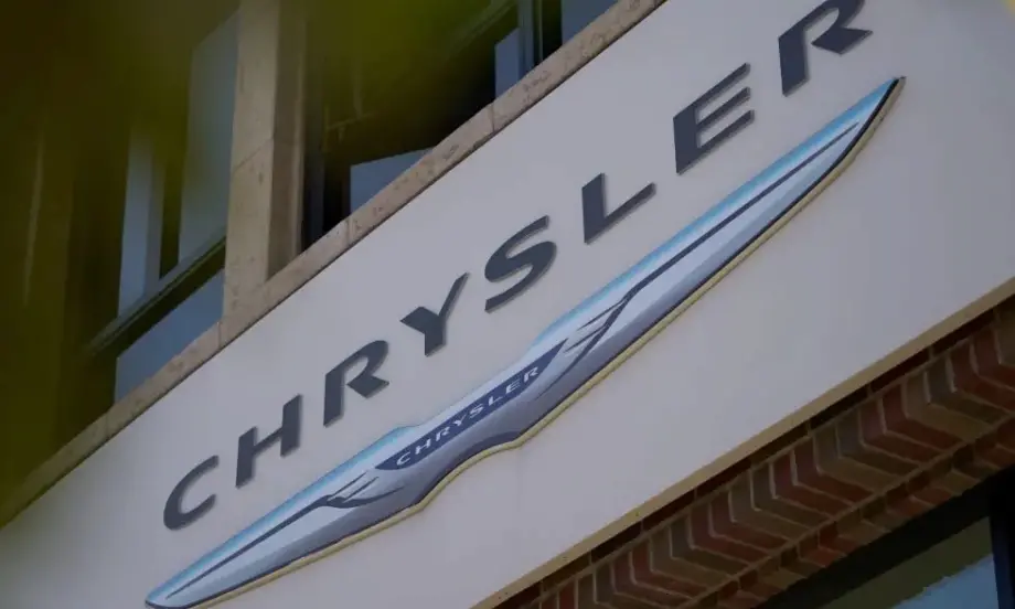 Проблем със софтуера: Chrysler изтегля над 211 000 автомобила в САЩ - Tribune.bg