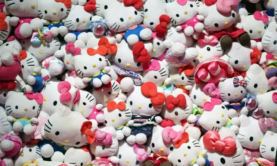 Брандът Hello Kitty на 50 години: И все още носи милиони на създателите си (СНИМКИ) - Tribune.bg