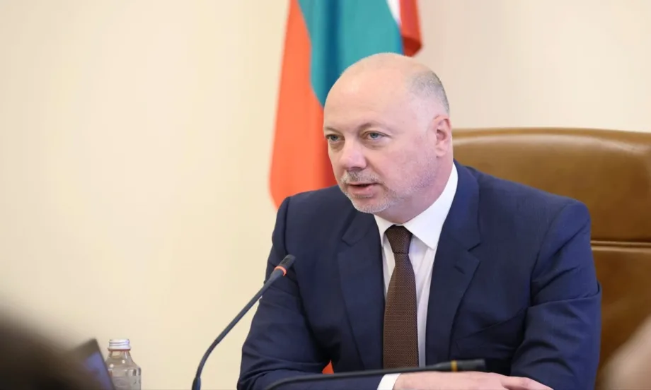 Желязков: Постоянен контрол ще елиминира страховете от спекула с цените след въвеждане на еврото (ВИДЕО) - Tribune.bg